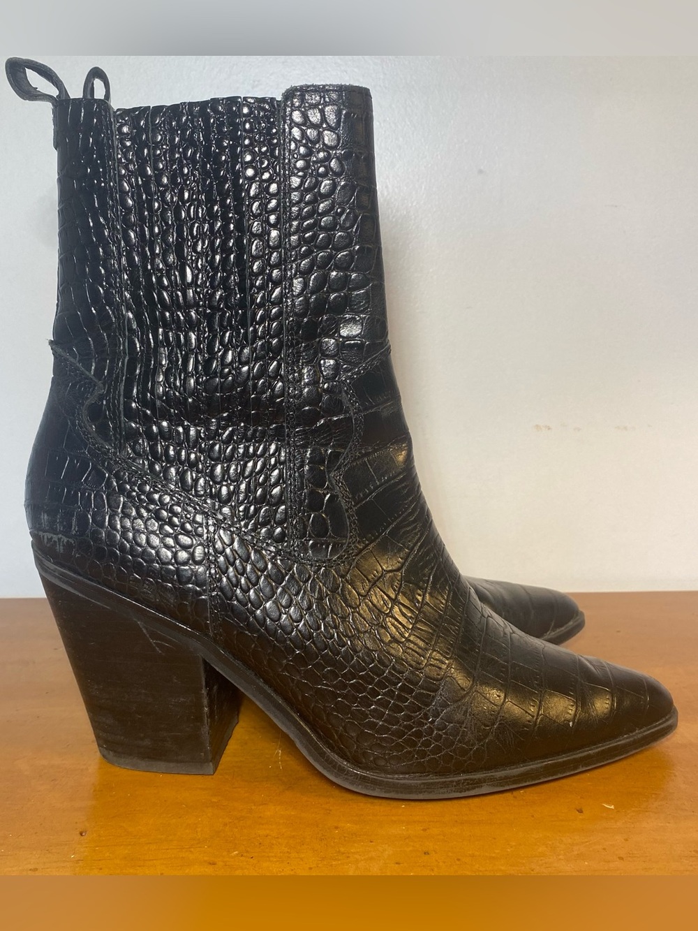 Aldo Women’s Size 9 Black Croc Embossed Leather Ankle Boots Booties 3” Heels